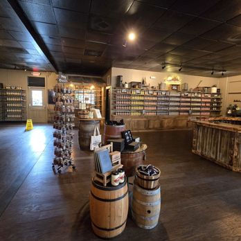 Maw's Mountain Moonshine - Distilleries Near Me - Kissimmee, Florida Maw's Mountain Moonshine - Distilleries Near Me - Kissimmee, Florida
