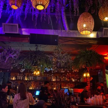 El Techo - Bar - Tapas Bars Near Me - Washington, DC, District of Columbia El Techo - Bar - Tapas Bars Near Me - Washington, DC, District of Columbia