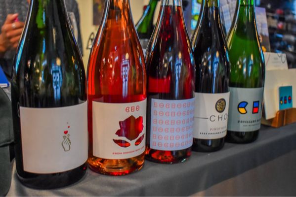 WeRise Wines by null