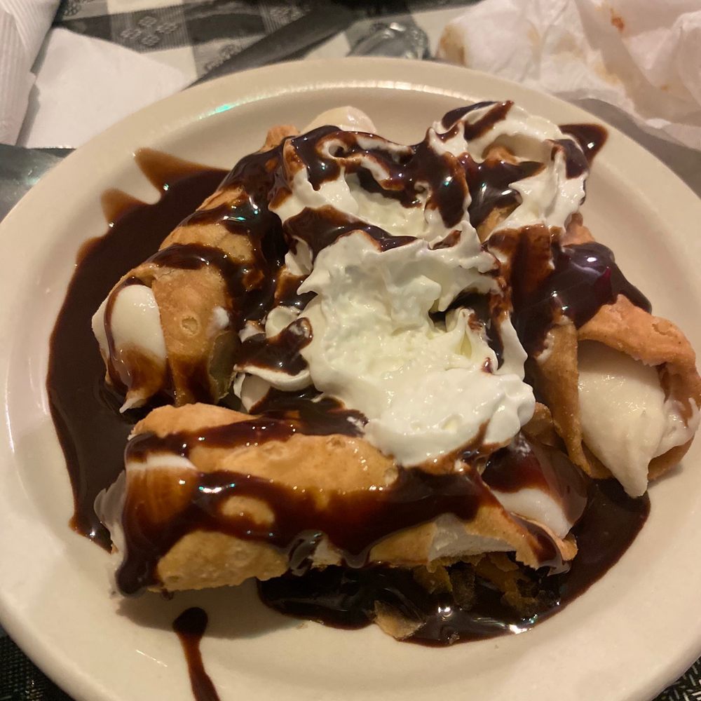 Bella Cucina Italian Family Restaurant - Cannoli - Italian Near Me - Sun City Center, Florida Bella Cucina Italian Family Restaurant - Cannoli - Italian Near Me - Sun City Center, Florida