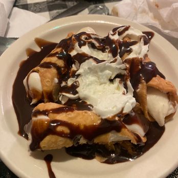 Bella Cucina Italian Family Restaurant - Cannoli - Italian Near Me - Sun City Center, Florida