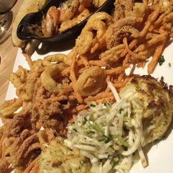 Devon Seafood & Steak - Seafood Combination platter... the crab cakes are a must try!!! Plenty to share. - Seafood Near Me - Oakbrook Terrace, Illinois
