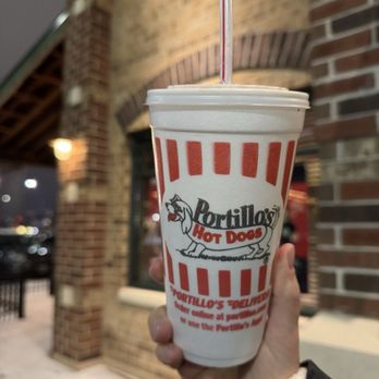 Portillo's Roseville - Salad Near Me - Roseville, Minnesota Portillo's Roseville - Salad Near Me - Roseville, Minnesota
