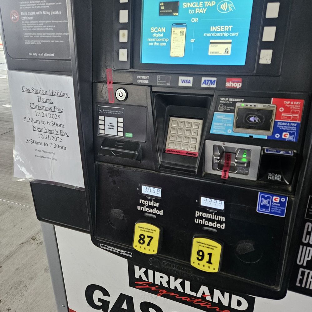 Costco Gasoline - Gas pump and holiday hours Dec 2025 - Gas Stations Near Me - Northridge, California
