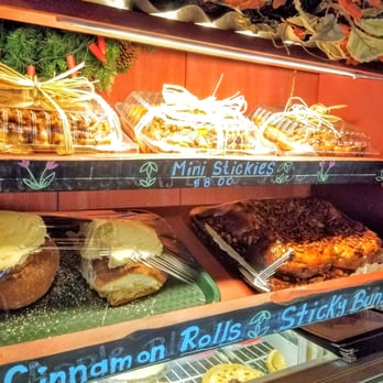 Janet's Montana Cafe - Cinnamon rolls are HUGE. - American Near Me - Alpine, California Janet's Montana Cafe - Cinnamon rolls are HUGE. - American Near Me - Alpine, California