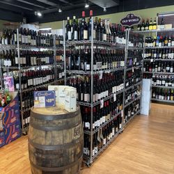 Green Hills Wine & Liquor