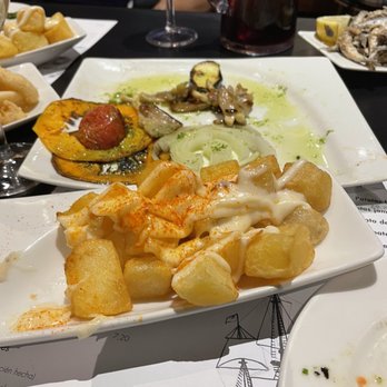 La Flauta - Patatas bravas - Spanish Near Me - Barcelona, B La Flauta - Patatas bravas - Spanish Near Me - Barcelona, B