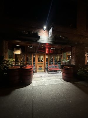 White Horse Tavern by null