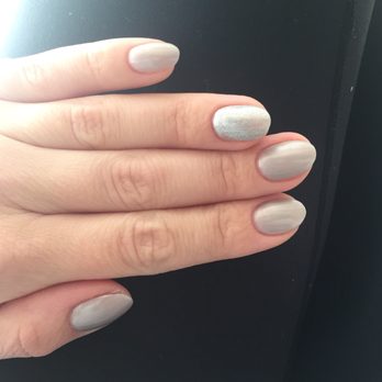 Accurate Nails & Spa - Silver nails with one sparkle accent nail. - Nail Salons Near Me - New Westminster, British Columbia