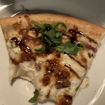 Midway Pizza - Very greasy and oily pizza with a large crust - Pizza Near Me - New Orleans, Louisiana Midway Pizza - Very greasy and oily pizza with a large crust - Pizza Near Me - New Orleans, Louisiana