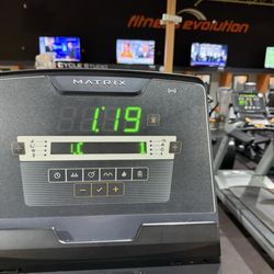 Fitness Evolution - Machine is so loud. It should be retired