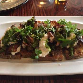 Nine-Ten - Burratta toast - Bars Near Me - La Jolla, California