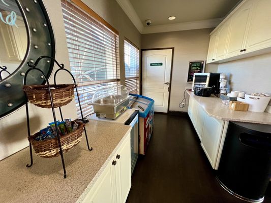 Elizabeth Oceanfront Suites by null