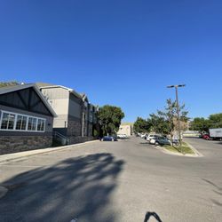 La Quinta Inn by Wyndham Missoula - Plenty of parking, and close to many restaurants and I-90
