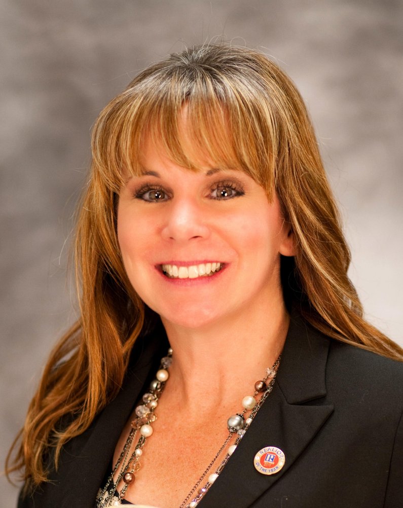 LAURA LYNNE WYATT ACCESS REAL ESTATE Updated June 2024 801 West