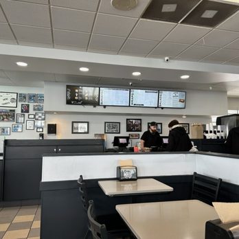 City Burger - Spacious and clean inside - Burgers Near Me - Sterling Heights, Michigan City Burger - Spacious and clean inside - Burgers Near Me - Sterling Heights, Michigan