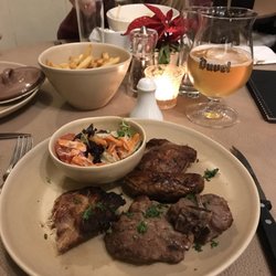 Dell'Arte - The mixed meat grill with side of fries