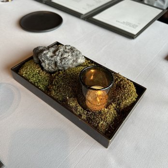 Canlis - New American Near Me - Seattle, Washington