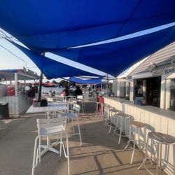 Lowes Wharf Marina Inn