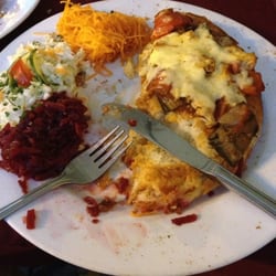 Gruzińskie Chaczapuri - They call it chaczapuri, but instead, it is the worst pizza you can think of.