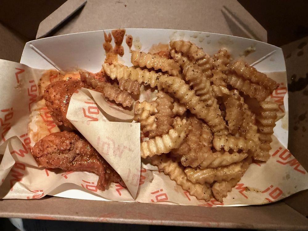 Food from Wings Over Storrs