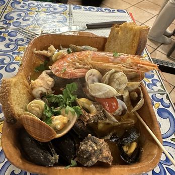 E Pront O Mangia - Seafood Near Me - Naples, NA