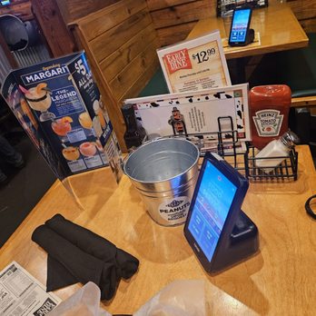 Texas Roadhouse - Table settings. - American Near Me - Nottingham, Maryland