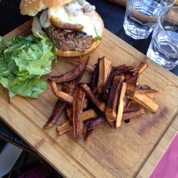 B Boyz - Burger B Boyz + frites légumes - Burgers Near Me - Paris, 75