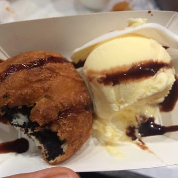 Stinkin Crawfish - Deep fried Oreo and vanilla ice cream dessert. Free for everyone in our party! - Cajun/Creole Near Me - Downey, California Stinkin Crawfish - Deep fried Oreo and vanilla ice cream dessert. Free for everyone in our party! - Cajun/Creole Near Me - Downey, California