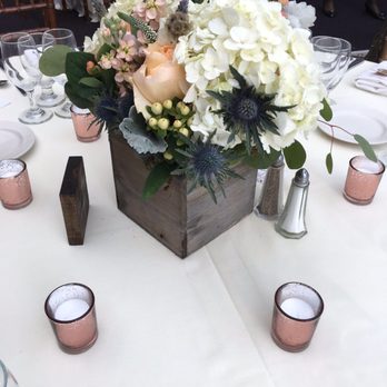 Stems Floral Design - Lovely centerpieces - Florists Near Me - Palos Verdes Estates, California Stems Floral Design - Lovely centerpieces - Florists Near Me - Palos Verdes Estates, California