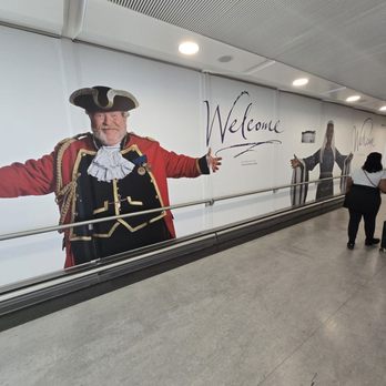 Heathrow Airport - Alot of welcome - Airports Near Me - Hounslow, XGL Heathrow Airport - Alot of welcome - Airports Near Me - Hounslow, XGL