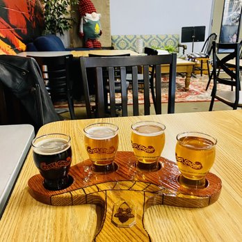 Crazy Gnome Brewery - Flight and lounge - Breweries Near Me - Nashville, Tennessee Crazy Gnome Brewery - Flight and lounge - Breweries Near Me - Nashville, Tennessee