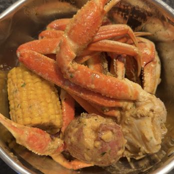 Mrs Crab - Crabs - Seafood Near Me - Sharon Hill, Pennsylvania
