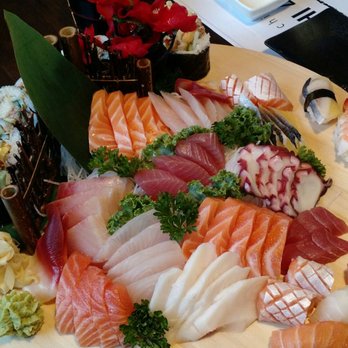 Nichiban Sushi 4 U - Sashimi and sushi platter - Sushi Bars Near Me - Toronto, Ontario