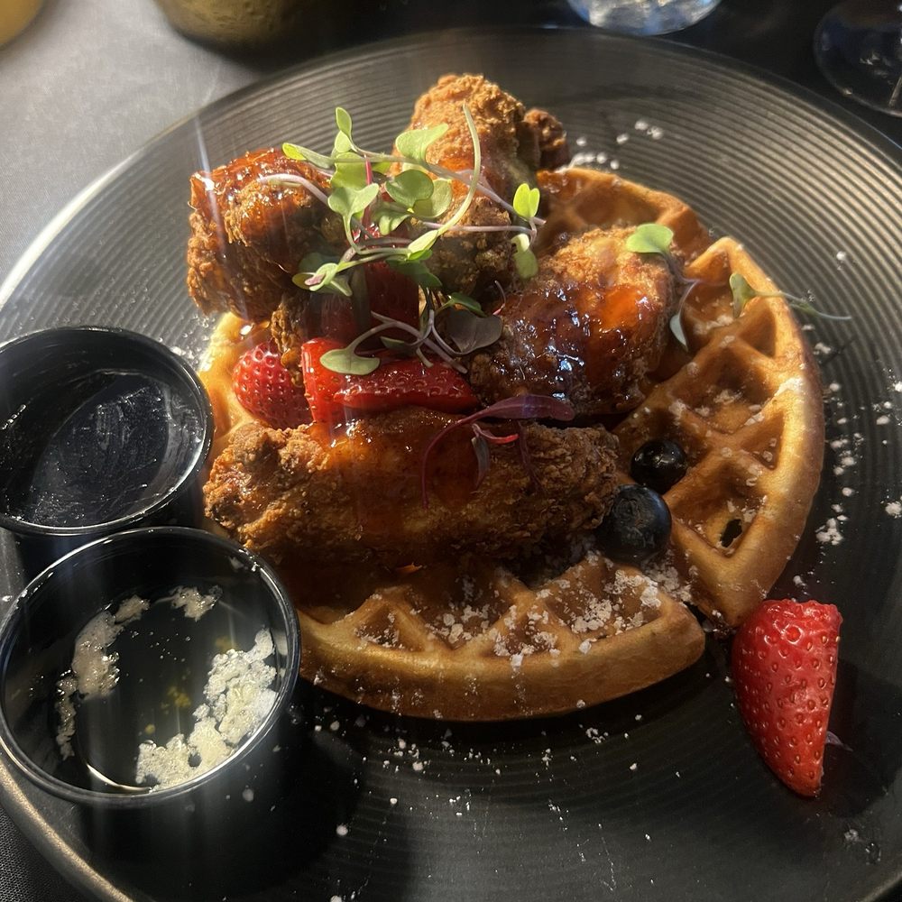 Chicken & Waffles Chicken & Waffles