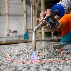 Quick Countertop and Cabinets - Attention to detail and high-quality team: we work to deliver the best!