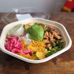 sweetgreen - Healthy Salads, Wraps, and Bowls - Chicken avocado ranch bowl.