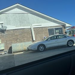 Exxon - Not worth stopping for-Gas pumps too slow the cashier that drives this car is very mad & rude!