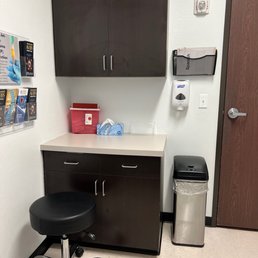 The waiting room before the needle