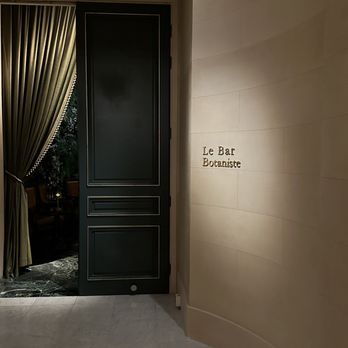 Le Bar Botaniste - Lounges Near Me - Paris, 75