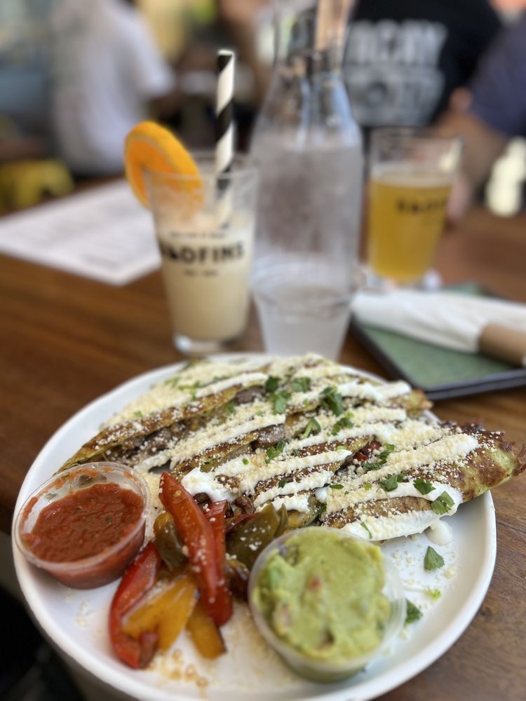 Badfins Food + Brew