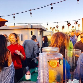 Exclusive Bartenders - Venice beach party - Bartenders Near Me Exclusive Bartenders - Venice beach party - Bartenders Near Me