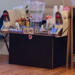 Condiment bar