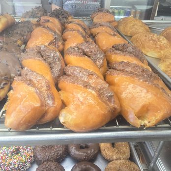 Covina Donuts - Bakeries Near Me - Covina, California Covina Donuts - Bakeries Near Me - Covina, California