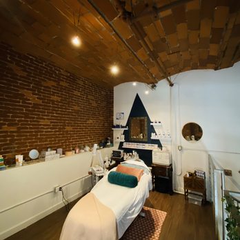 Glow Gang - This is where the magic happens. #myhappyplace - Estheticians Near Me Glow Gang - This is where the magic happens. #myhappyplace - Estheticians Near Me