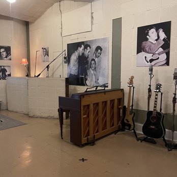 Sun Studio - The recording studio where Elvis, Jerry Lee Lewis, Roy Orbision, Johnny Cash all got their start. - Museums Near Me - Memphis, Tennessee Sun Studio - The recording studio where Elvis, Jerry Lee Lewis, Roy Orbision, Johnny Cash all got their start. - Museums Near Me - Memphis, Tennessee