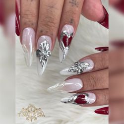 T Nails Spa