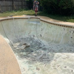 Seven Bridges Pool Cleaners