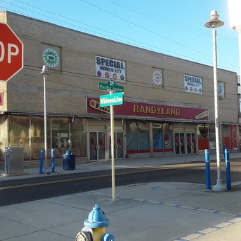 Remember When Pinball Palace & Retro Arcade - Randyland - Randyland Museum - Wildwood, NJ - Arcades Near Me - Wildwood, New Jersey
