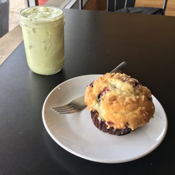Cast Iron Coffee - Blueberry Muffin, Pistachio Latte - Coffee & Tea Near Me - DeKalb, Illinois